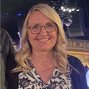 Meet your Posher, Traci